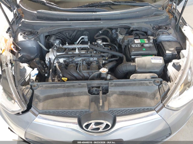 KMHTC6AD5GU266069 Hyundai Veloster