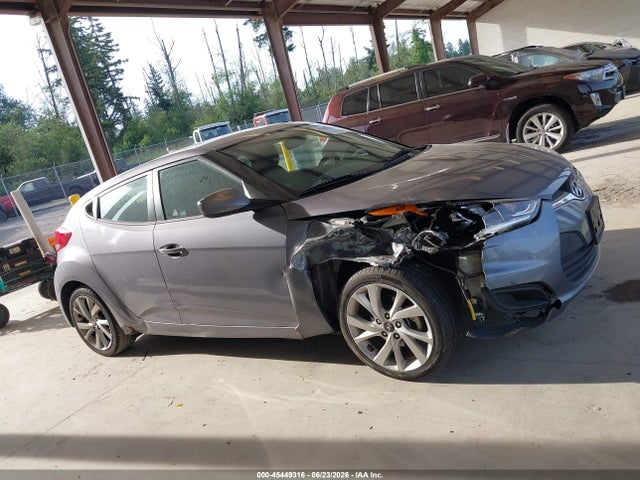 KMHTC6AD5GU266069 Hyundai Veloster