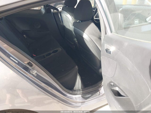 KMHTC6AD5GU266069 Hyundai Veloster