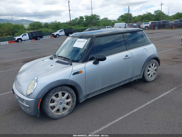 45449337 :رقم المزاد ، WMWRC33423TE15290 vin ، 2003 Mini Cooper مزاد بيع