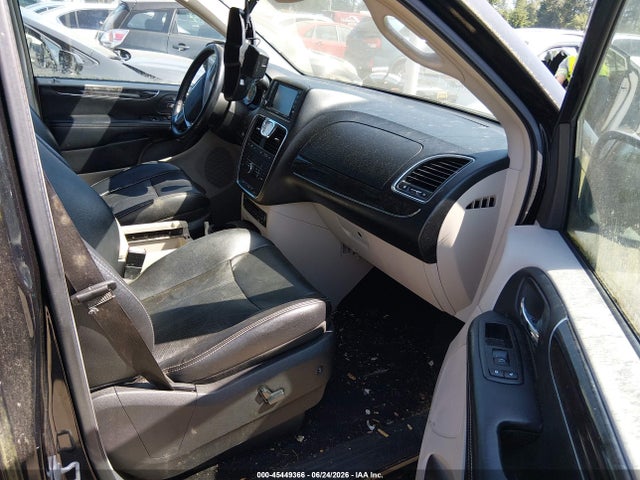 45449366 :رقم المزاد ، 2C4RC1CG0CR144171 vin ، 2012 Chrysler Town & Country Touring-l مزاد بيع