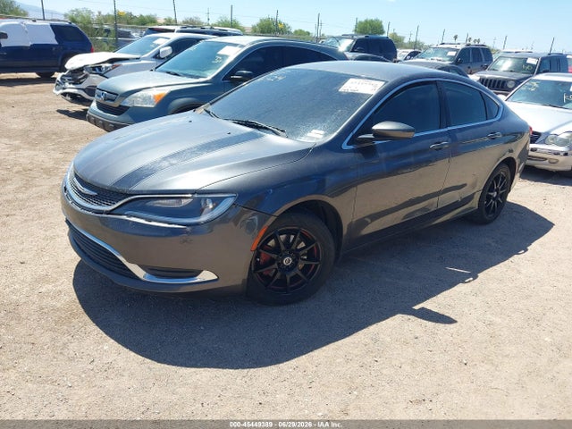 Chrysler 200 Limited 2016 1C3CCCAB3GN106546 Image 2