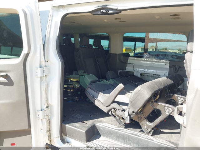 1FBAX2Y8XLKA24681 Ford Transit-350 Passenger Van Xlt