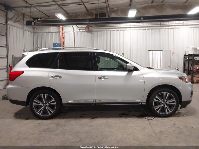 Продажа на аукционе авто 2018 Nissan Pathfinder Platinum, vin: 5N1DR2MM4JC626632, номер лота: 45449475
