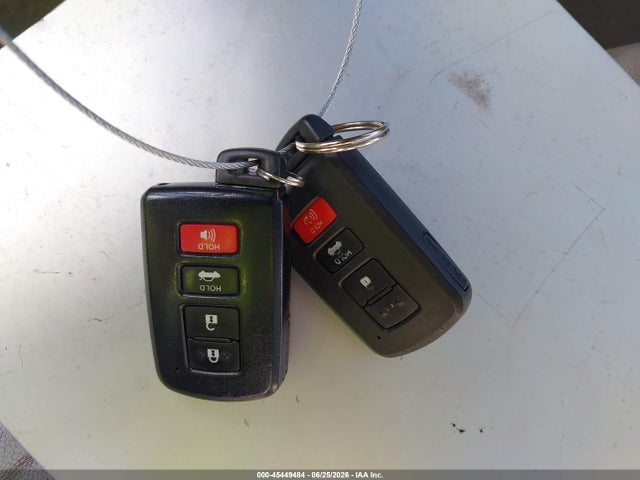 45449484 :رقم المزاد ، 4T1BD1FK4GU185471 vin ، 2016 Toyota Camry Hybrid Xle مزاد بيع