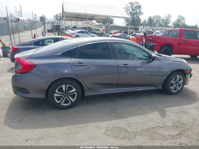 Продажа на аукционе авто 2017 Honda Civic Lx, vin: 19XFC2F56HE218981, номер лота: 45449578