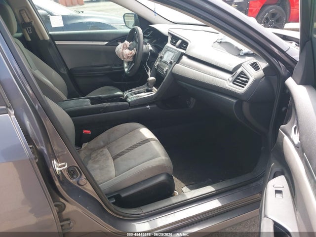 Продажа на аукционе авто 2017 Honda Civic Lx, vin: 19XFC2F56HE218981, номер лота: 45449578