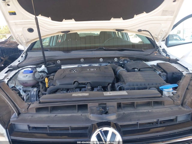 3VW217AUXGM013875 Volkswagen Golf Tsi S 4-door