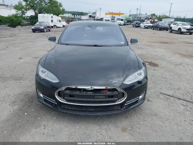 45449596 :رقم المزاد ، 5YJSA1H26FF093988 vin ، 2015 Tesla Model S 70d/85d/p85d مزاد بيع