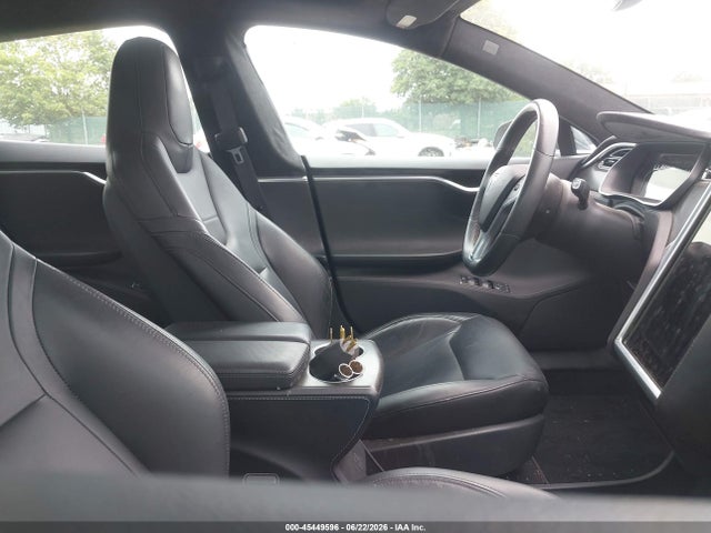 45449596 :رقم المزاد ، 5YJSA1H26FF093988 vin ، 2015 Tesla Model S 70d/85d/p85d مزاد بيع