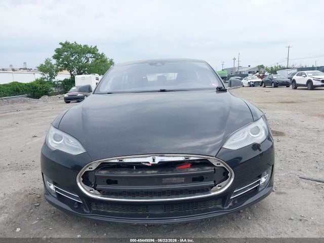 45449596 :رقم المزاد ، 5YJSA1H26FF093988 vin ، 2015 Tesla Model S 70d/85d/p85d مزاد بيع