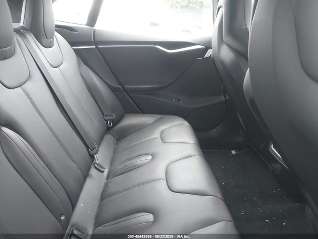 45449596 :رقم المزاد ، 5YJSA1H26FF093988 vin ، 2015 Tesla Model S 70d/85d/p85d مزاد بيع