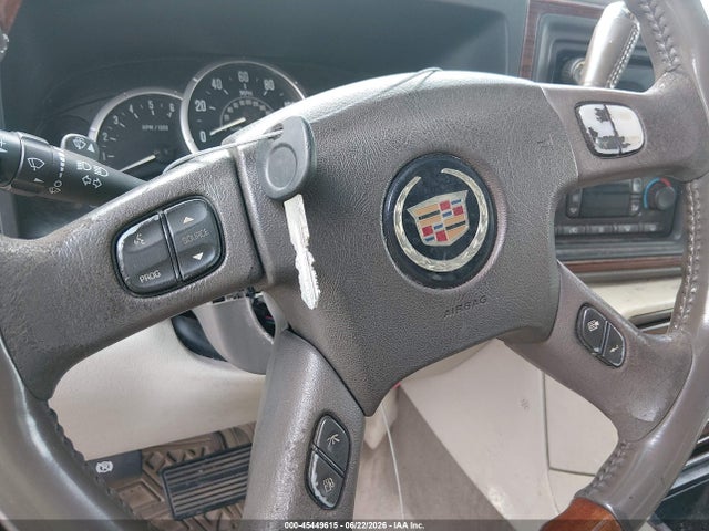 2004 Cadillac Escalade Standard მანქანა იყიდება აუქციონზე, vin: 1GYEK63N74R290761, აუქციონის ნომერი: 45449615