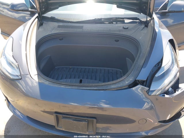Продажа на аукционе авто 2023 Tesla Model 3 Rear-wheel Drive, vin: 5YJ3E1EAXPF653842, номер лота: 45449645