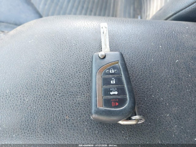 4T1B11HKXJU060309 Toyota CAMRY SE