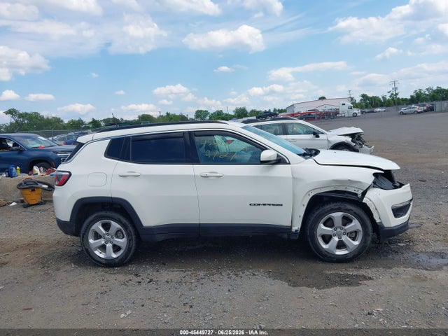 45449727 :رقم المزاد ، 3C4NJDBB7KT630855 vin ، 2019 Jeep Compass Latitude 4x4 مزاد بيع
