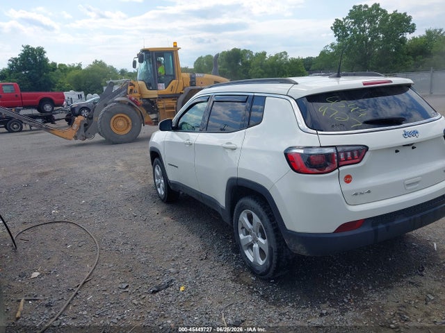 45449727 :رقم المزاد ، 3C4NJDBB7KT630855 vin ، 2019 Jeep Compass Latitude 4x4 مزاد بيع