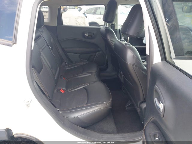 45449727 :رقم المزاد ، 3C4NJDBB7KT630855 vin ، 2019 Jeep Compass Latitude 4x4 مزاد بيع