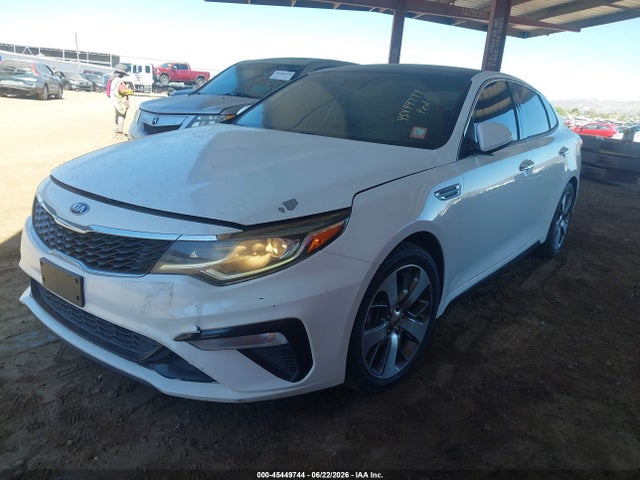 KIA Optima S 2019 5XXGT4L34KG365981 Image 2