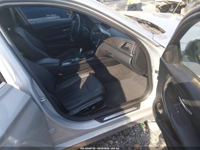 45449759 :رقم المزاد ، WBA3C1C56DF443559 vin ، 2013 Bmw 328i مزاد بيع