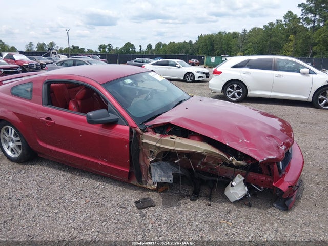 Продажа на аукционе авто 2005 Ford Mustang Gt Deluxe/gt Premium, vin: 1ZVHT82H755205513, номер лота: 45449837