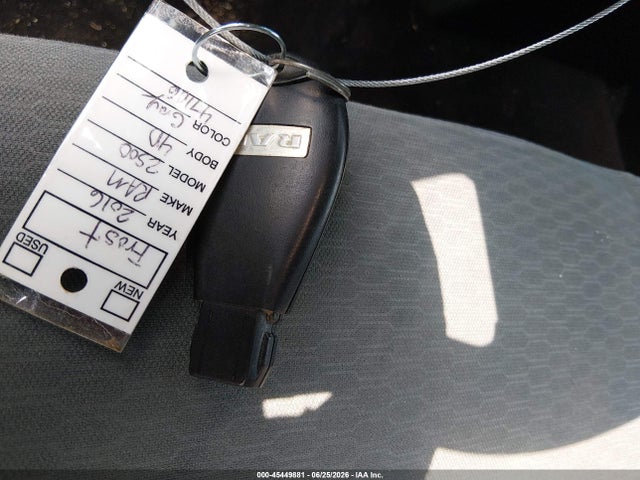 45449881 :رقم المزاد ، 3C6UR4CJ4GG159409 vin ، 2016 Ram 2500 Tradesman مزاد بيع