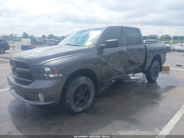 1C6RR7KT9KS502579 RAM 1500 Classic Express 4x4 5&#039;7 Box