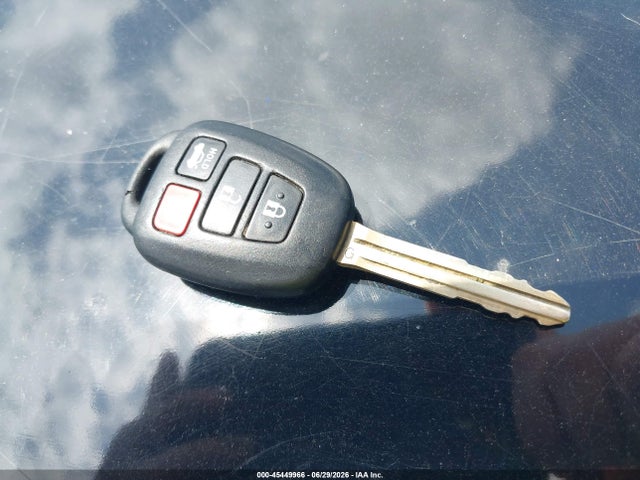 45449966 :رقم المزاد ، 4T1BF1FKXEU428093 vin ، 2014 Toyota Camry Le مزاد بيع