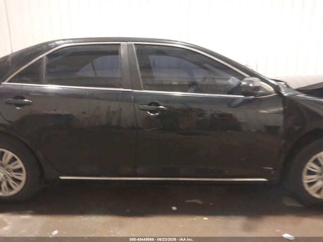 45449966 :رقم المزاد ، 4T1BF1FKXEU428093 vin ، 2014 Toyota Camry Le مزاد بيع