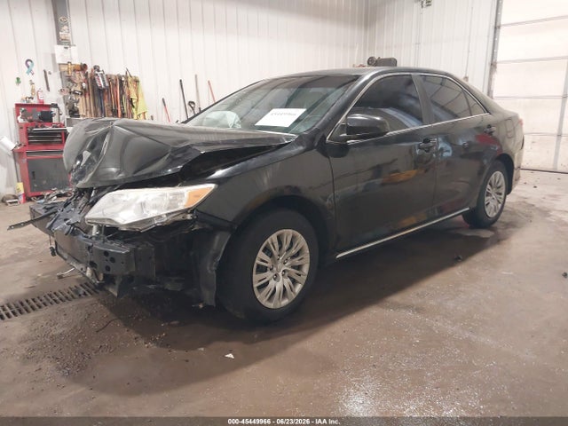 45449966 :رقم المزاد ، 4T1BF1FKXEU428093 vin ، 2014 Toyota Camry Le مزاد بيع
