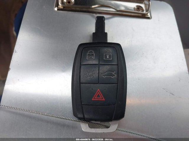 Продаж на аукціоні авто 2012 Volvo C70 T5/t5 Platinum/t5 Premier Plus, vin: YV1672MC7CJ126841, номер лоту: 45449978