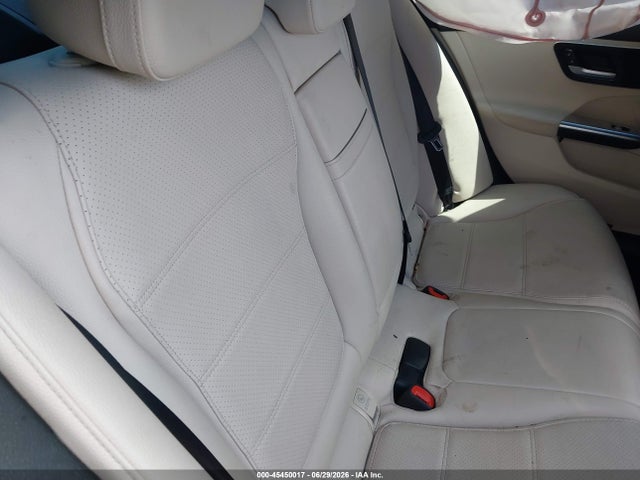 Продаж на аукціоні авто 2022 Mercedes-benz C 300 4matic, vin: W1KAF4HB8NR040612, номер лоту: 45450017
