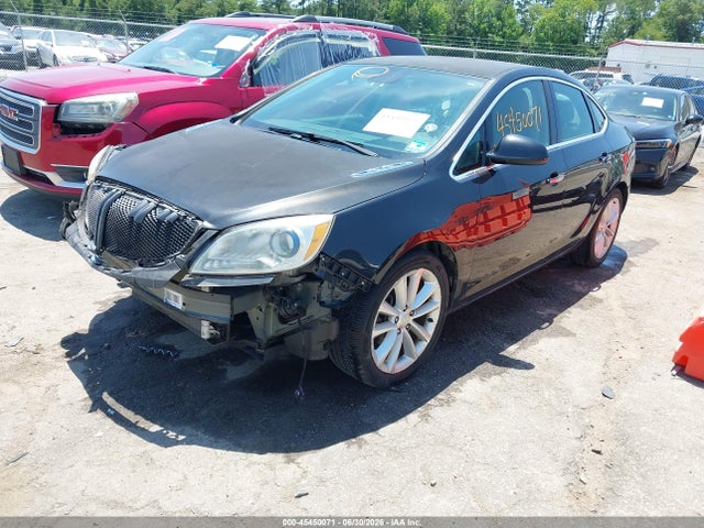 Buick Verano 2014 1G4PP5SK2E4108315 Image 2
