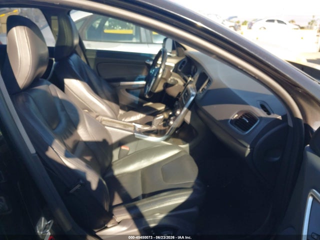Volvo S60 T5 2014 YV1612FSXE1292831 Image 5