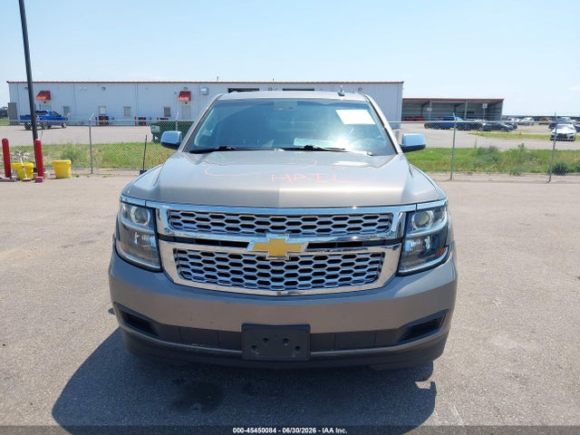 45450084 :رقم المزاد ، 1GNSKHKC0JR329956 vin ، 2018 Chevrolet Suburban Lt مزاد بيع