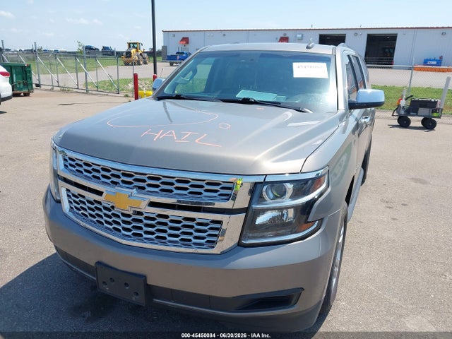 45450084 :رقم المزاد ، 1GNSKHKC0JR329956 vin ، 2018 Chevrolet Suburban Lt مزاد بيع