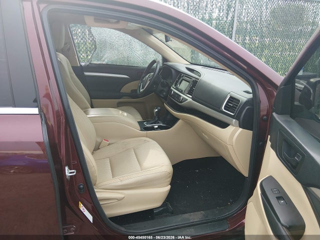 Toyota Highlander Le Plus V6 2014 5TDZKRFHXES011370 Image 5