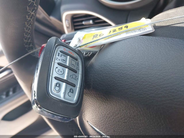 Auction sale of the 2025 Chrysler Pacifica Select, vin: 2C4RC1BG5SR526213, lot number: 45450261
