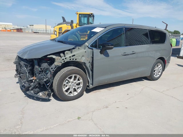 Auction sale of the 2025 Chrysler Pacifica Select, vin: 2C4RC1BG5SR526213, lot number: 45450261