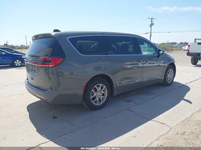 Auction sale of the 2025 Chrysler Pacifica Select, vin: 2C4RC1BG5SR526213, lot number: 45450261