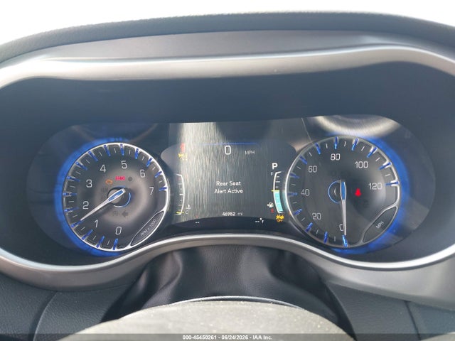Auction sale of the 2025 Chrysler Pacifica Select, vin: 2C4RC1BG5SR526213, lot number: 45450261