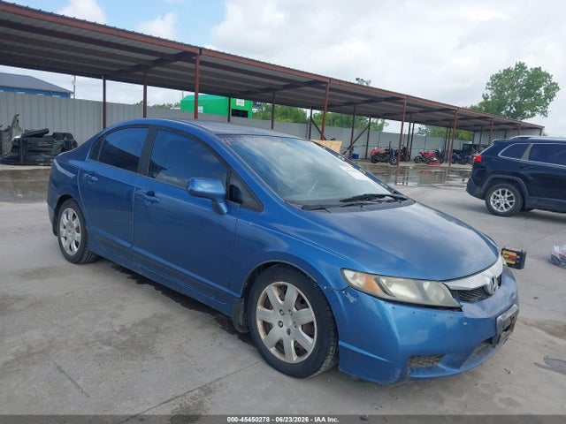45450278 :رقم المزاد ، 19XFA1F54BE039281 vin ، 2011 Honda Civic Lx مزاد بيع