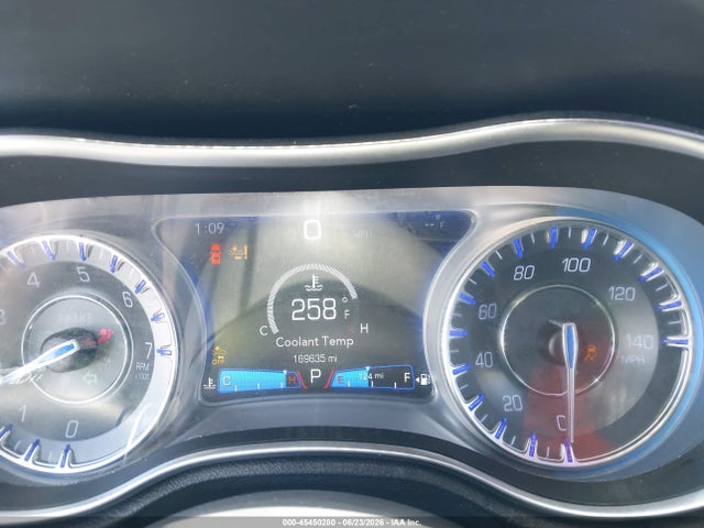 Продажа на аукционе авто 2018 Chrysler 300 Limited, vin: 2C3CCAEG5JH243398, номер лота: 45450280