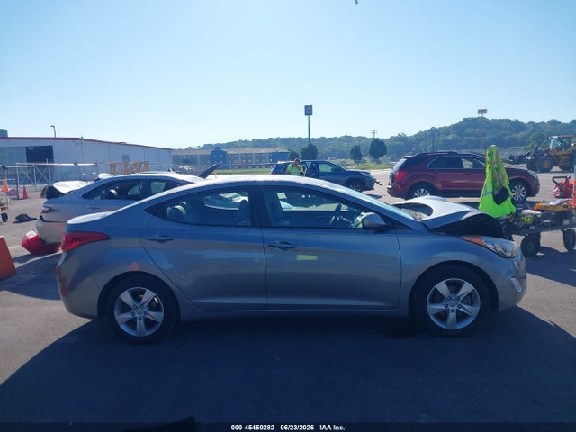 Auction sale of the 2013 Hyundai Elantra Gls, vin: KMHDH4AE5DU765775, lot number: 45450282