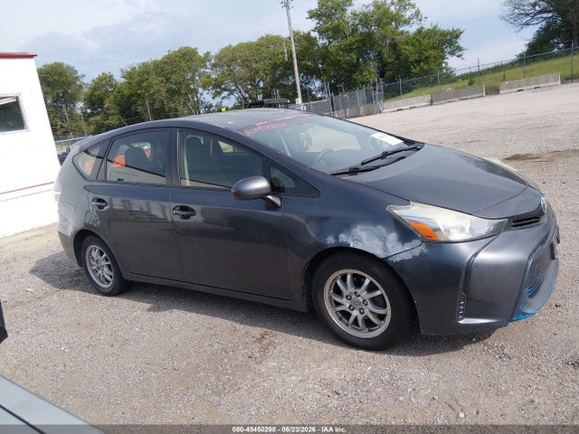 45450298 :رقم المزاد ، JTDZN3EU3FJ036290 vin ، 2015 Toyota Prius V Two مزاد بيع