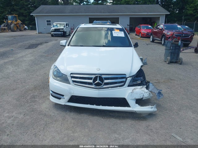 Aukcja sprzedaży 2013 Mercedes-benz C 300 Sport 4matic, vin: WDDGF8AB6DA774139, numer aukcji: 45450329