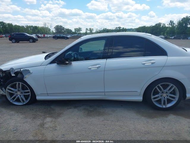 Aukcja sprzedaży 2013 Mercedes-benz C 300 Sport 4matic, vin: WDDGF8AB6DA774139, numer aukcji: 45450329