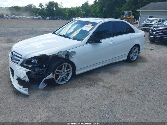 Aukcja sprzedaży 2013 Mercedes-benz C 300 Sport 4matic, vin: WDDGF8AB6DA774139, numer aukcji: 45450329