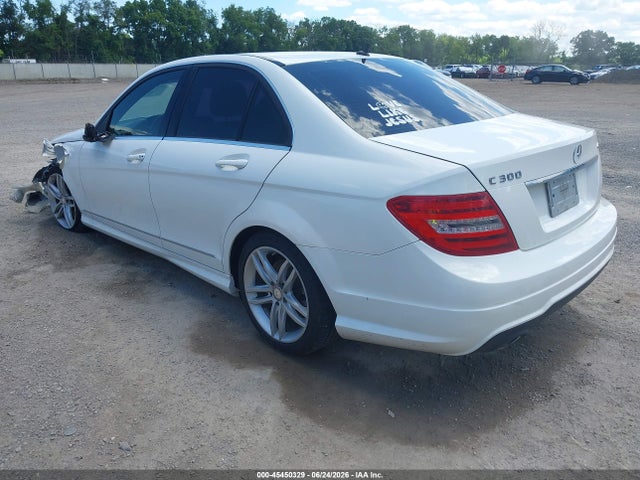 Aukcja sprzedaży 2013 Mercedes-benz C 300 Sport 4matic, vin: WDDGF8AB6DA774139, numer aukcji: 45450329