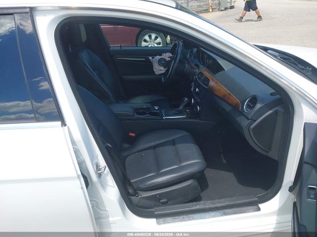 Aukcja sprzedaży 2013 Mercedes-benz C 300 Sport 4matic, vin: WDDGF8AB6DA774139, numer aukcji: 45450329